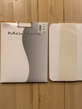 Vintage 90s Moments Ivory Everyday Sheer Reinforced Toe Pantyhose Size Plus 1